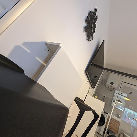 Cozy Maksimir Condo Near Kvatric Zagreb Exterior photo